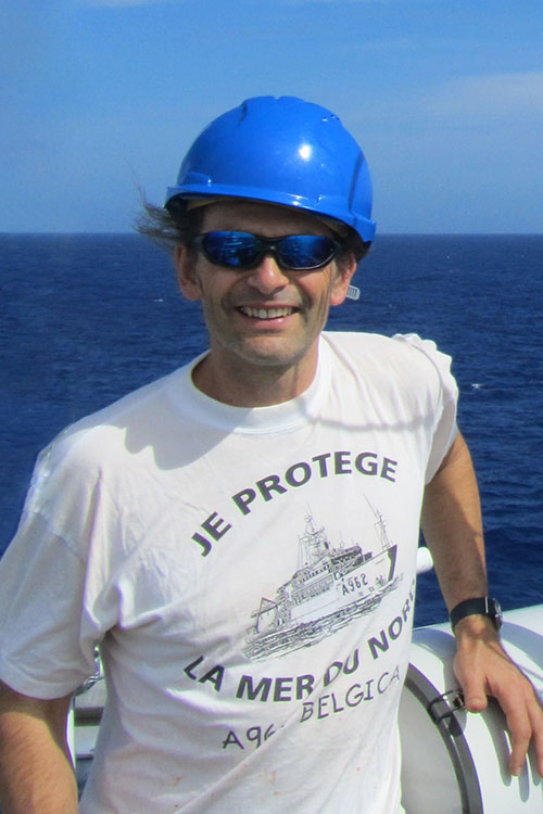 Dr Gavin H Tilstone