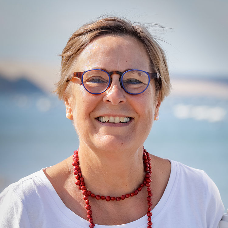 Dr Véronique Garçon