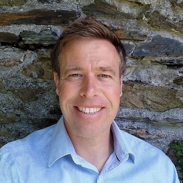 Dr Tom Mansfield