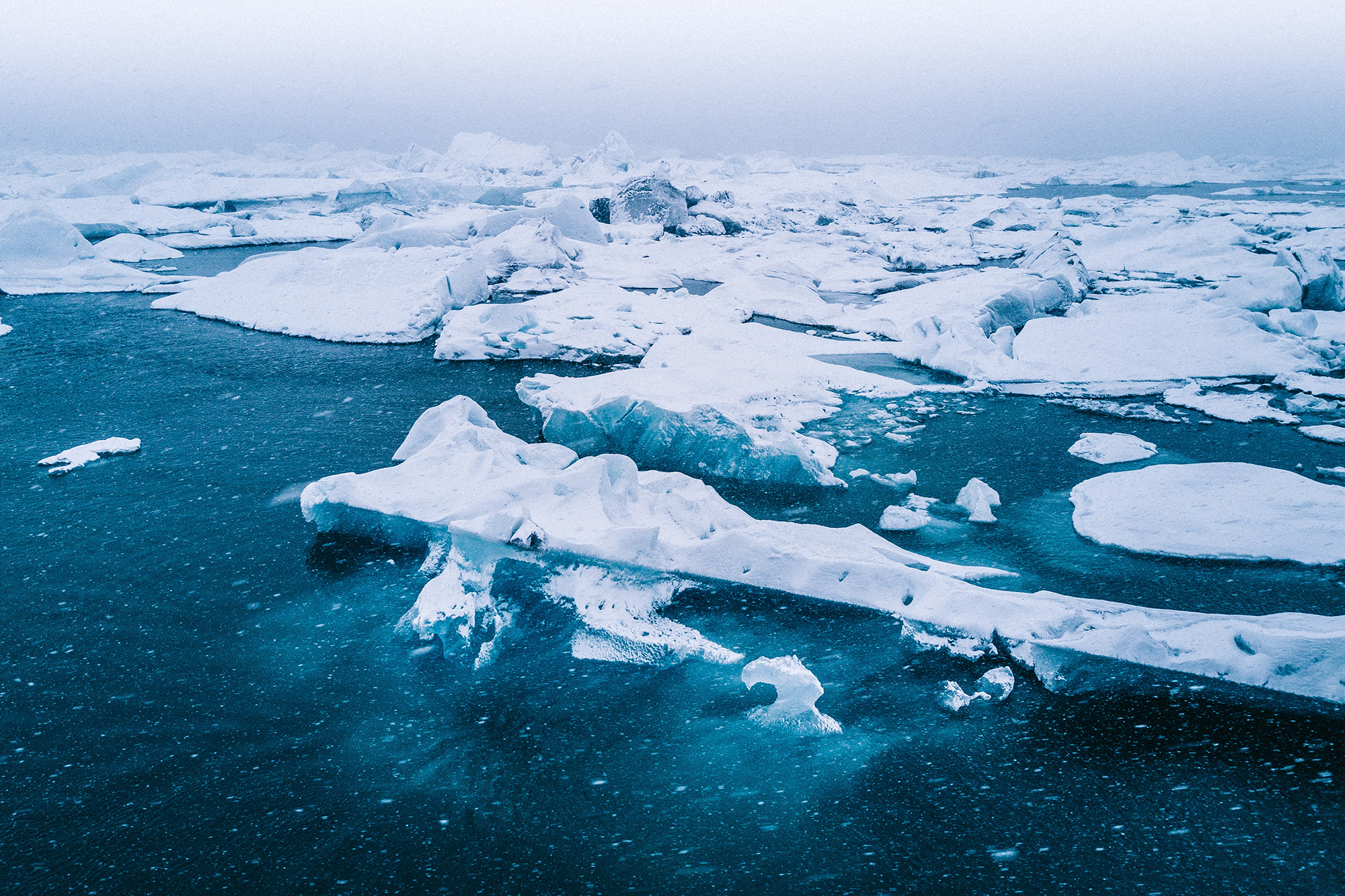 Polar waters. Willian Justen de Vasconcellos | Unsplash